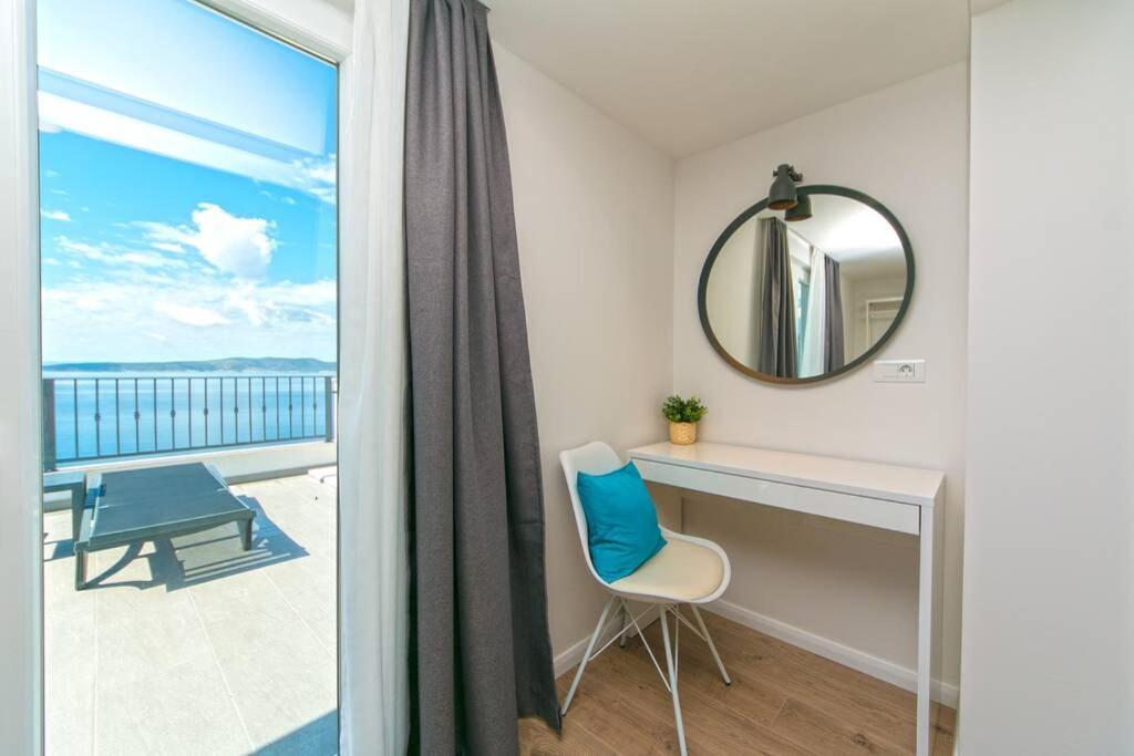 Apartman Macan Brela Eksteriør billede