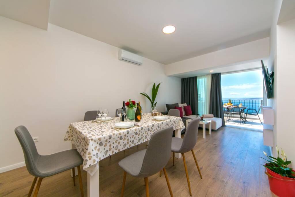 Apartman Macan Brela Eksteriør billede